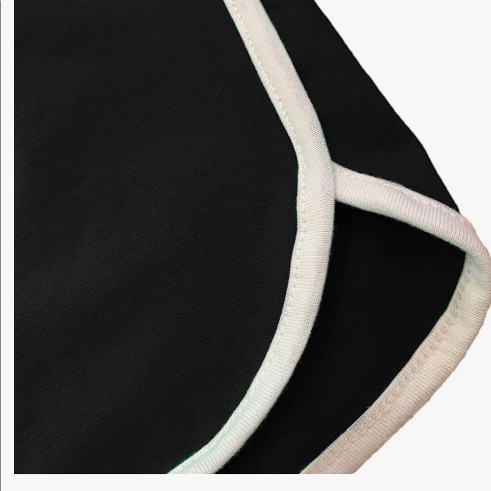 Shorts - Picture 4 of 6